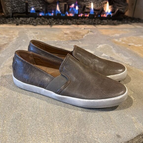 Frye Melanie Women's Taupe Slip On Sneakers - 7.5 - Excellent Condition - Picture 1 of 9